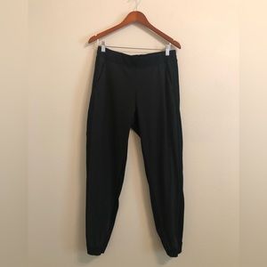 2024 ATHLETA Textured BrooklynJogger, Black